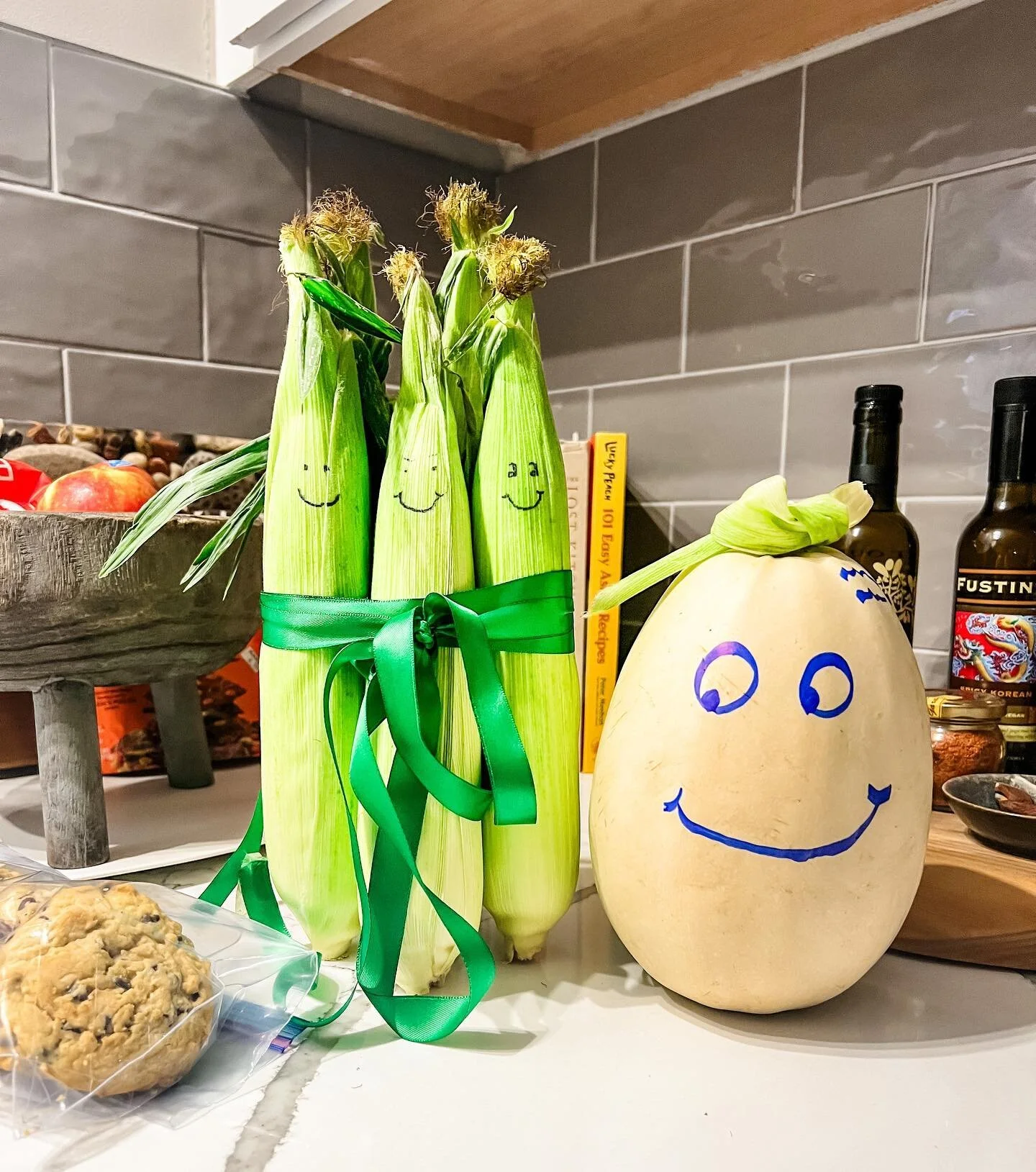 The only kinda bouquet I&rsquo;m accepting. 🌽💐😂
Oh, how my friends know me. Gina and I met in 2005 at Western Michigan University, became roommates in 2006 with 4 other amazing woman and our love story has never wavered.
We both got our degrees 